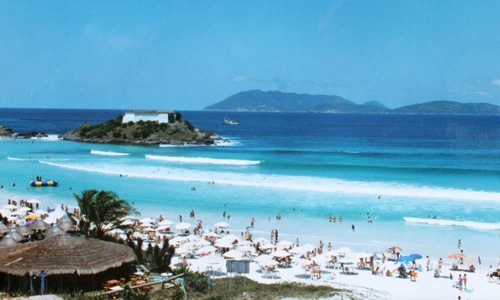 Kitesurf and Windsurf Section at Praia do Forte in Cabo Frio 